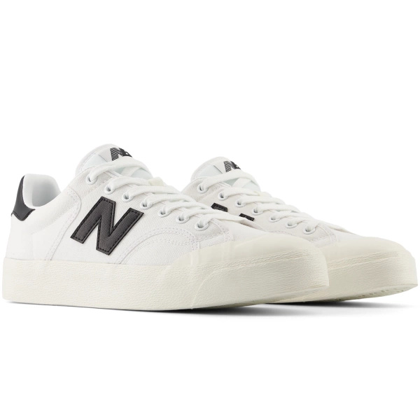 New Balance sports shoes UNISEX BB100CVA