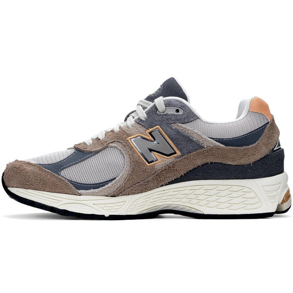 New Balance unisex athletic shoes M2002REJ