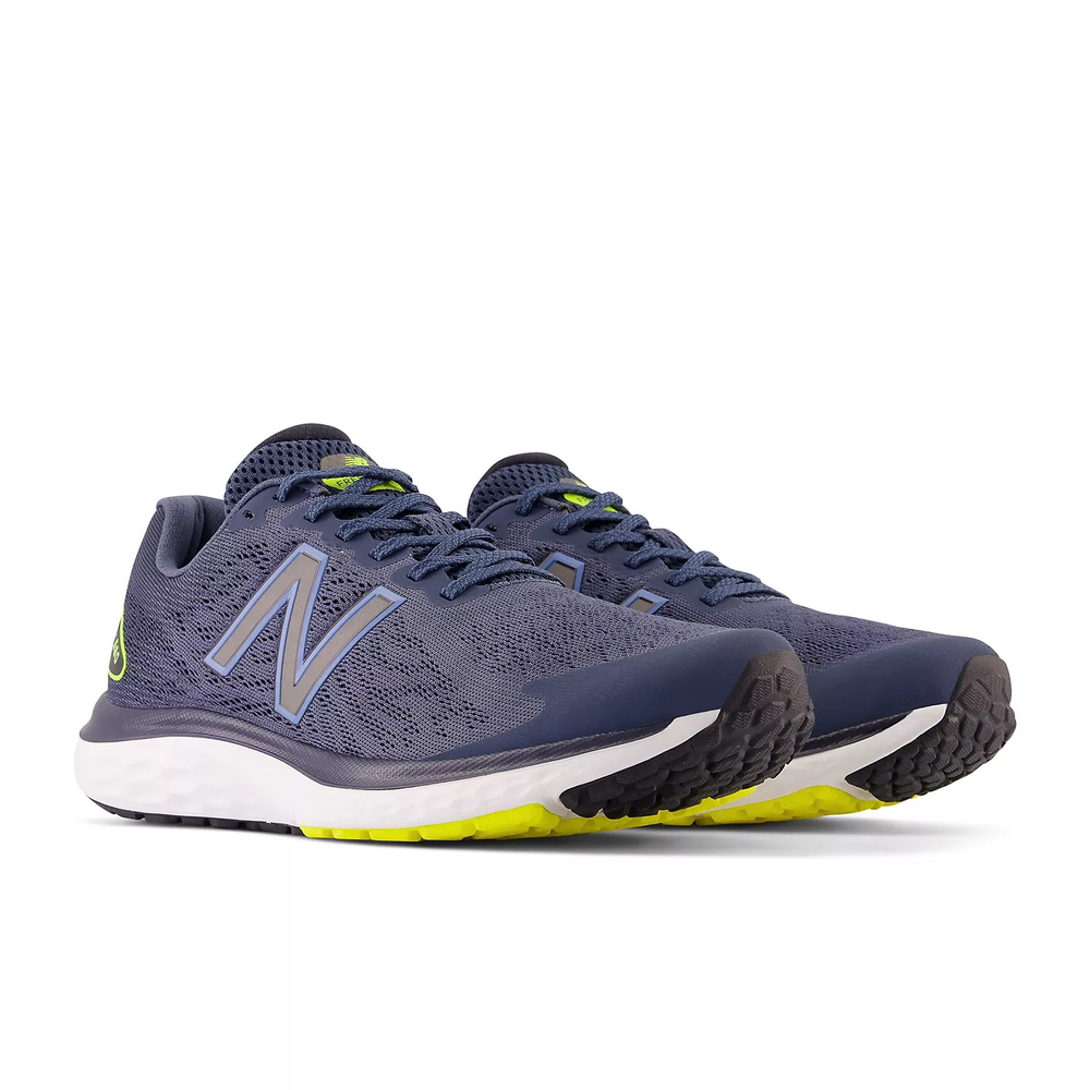 New Balance men's running shoes M680CN7