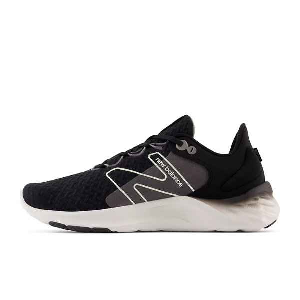 New Balance Männer Schuhe MROAVHK2