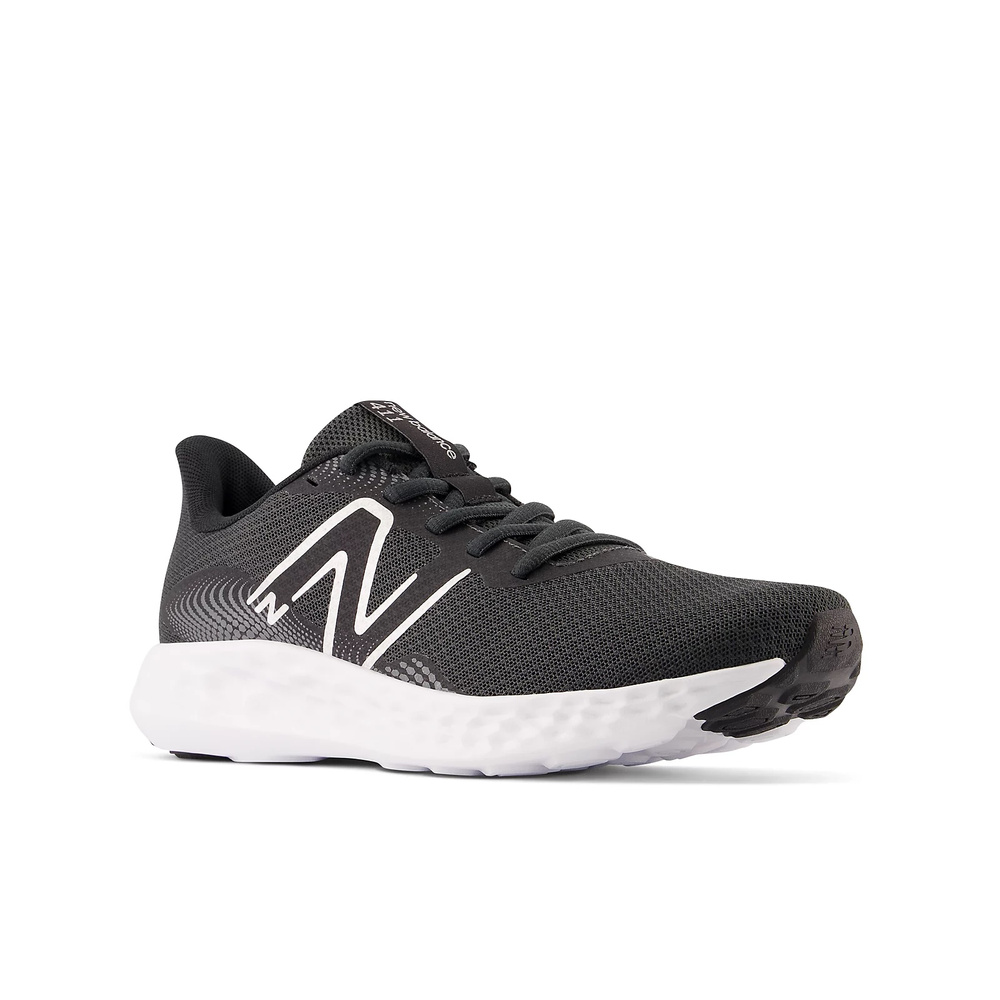 New Balance Sportliche Trainingsschuhe fĂĽr befestigte OberflĂ¤chen W411LB3