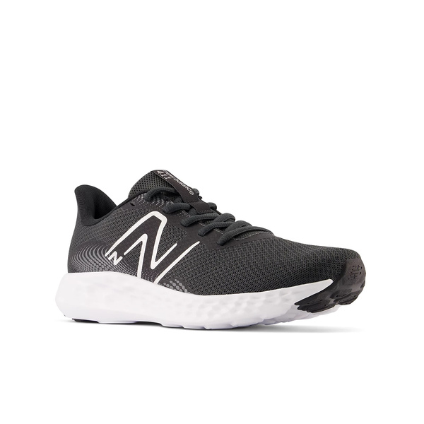 New Balance Sportliche Trainingsschuhe fĂĽr befestigte OberflĂ¤chen W411LB3