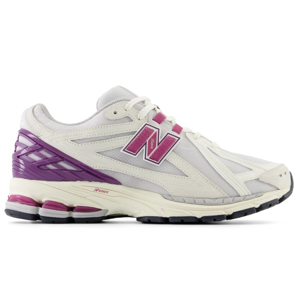 New Balance unisex athletic shoes M1906REF