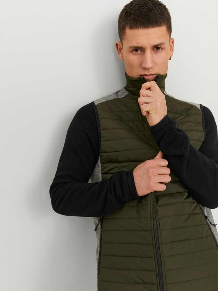 Jack & Jones quilted vest JJEMULTI BODYWARMER COLLAR NOOS 12200684