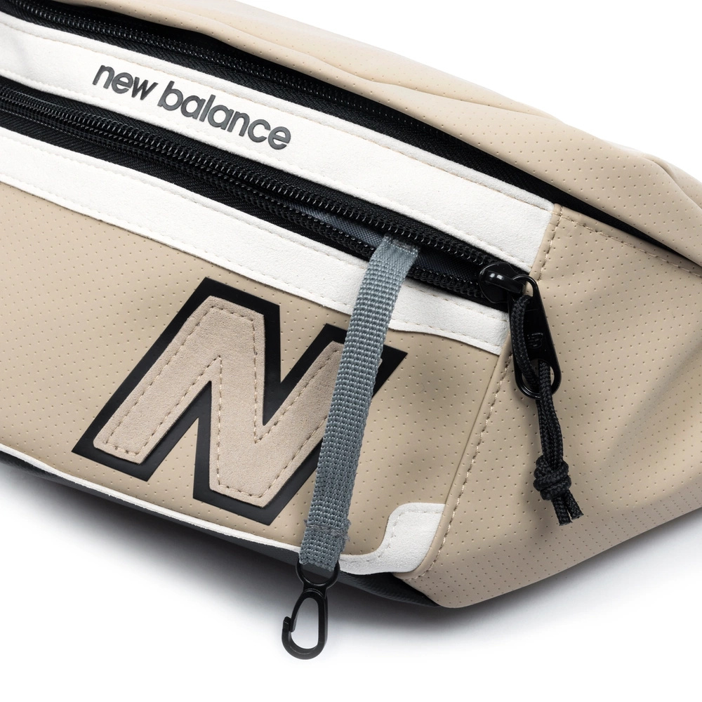 New Balance lEGACY WAISTBAG SOT Niere LAB23105SOT