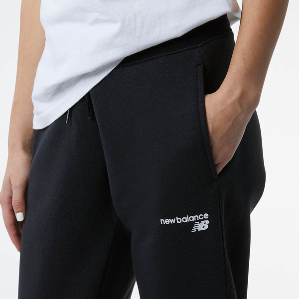 New Balance CLASSIC CORE BK pants WP03805BK