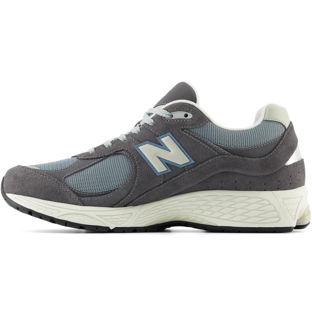 New Balance unisex athletic shoes M2002RFB