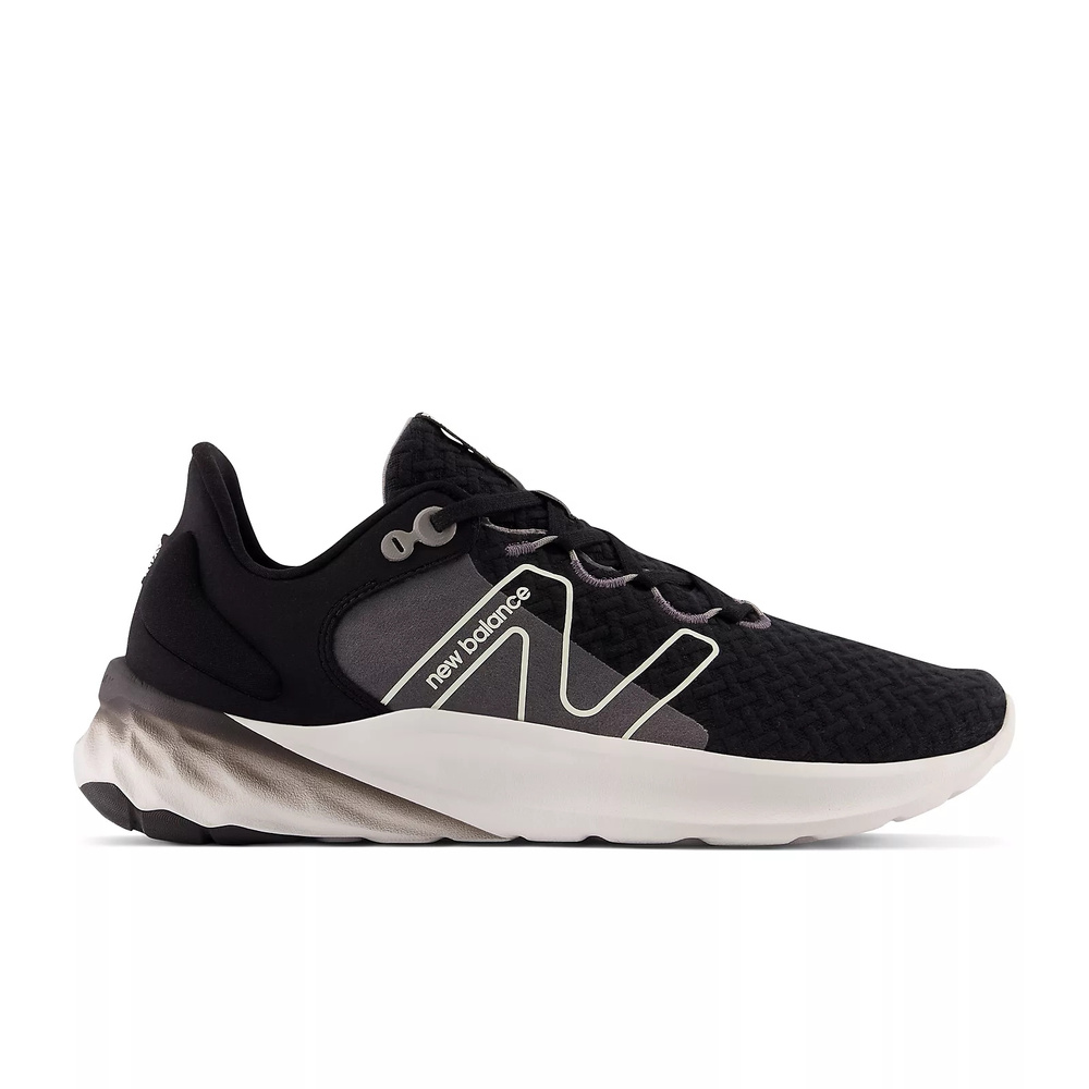 New Balance Männer Schuhe MROAVHK2