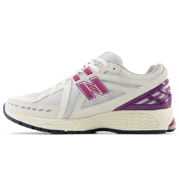 New Balance unisex athletic shoes M1906REF