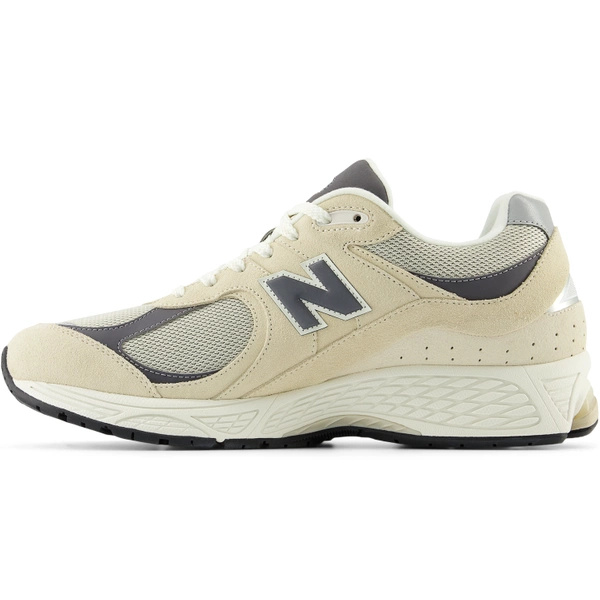 New Balance unisex athletic shoes M2002RFA